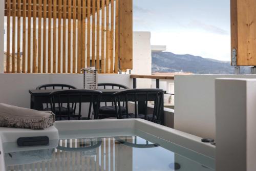 Seabreeze Paleros Modern first floor apartment with jacuzzi