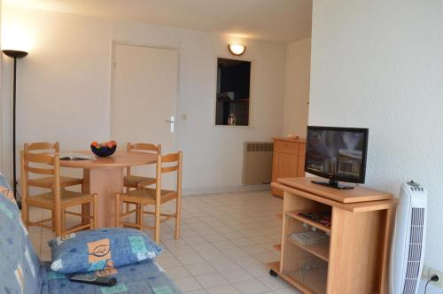 FS020-1504 Appt Studio cabine 4 personnes FREJUS