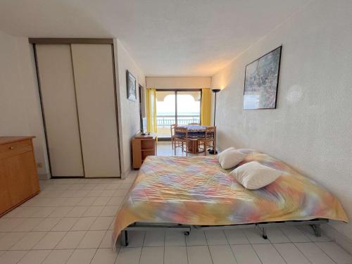 FS020-1504 Appt Studio cabine 4 personnes FREJUS