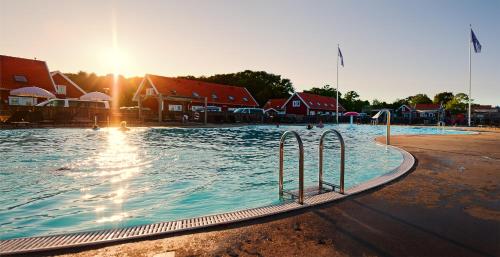 a large swimming pool with at Apelvikens Camping & Cottages in Varberg