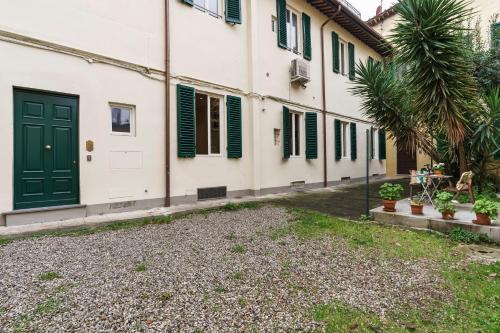 Petrarca Home, Firenze