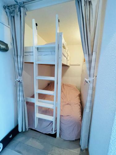 La Corneille Blanche, studio with free parking and terrace