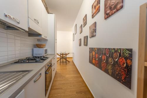 Casa Losanna, Citylife, Corso Sempione, Milan