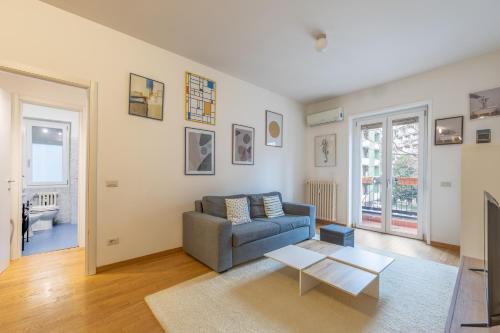 Casa Losanna, Citylife, Corso Sempione, Milan