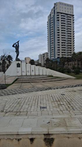 Bi Suite-Seafront Apartment with Large Balcony Durres Promenade