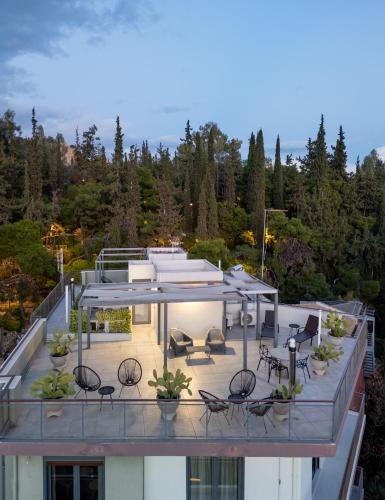 Strefi Hill Suites
