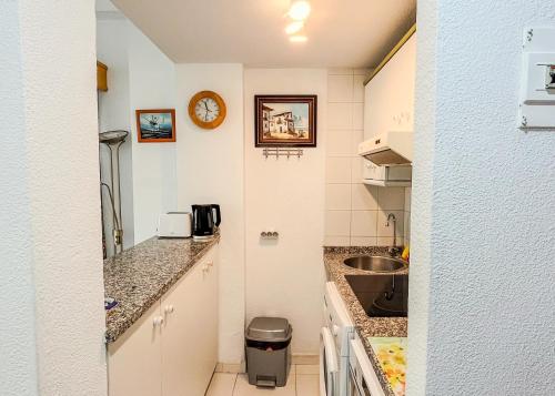 Skol 252C Cozy apartment next to the sea in Marbella center