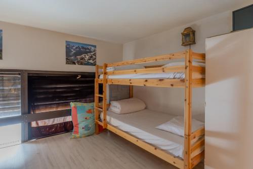 Grand Roc A17 - 150m from Slopes, View, Parking & WiFi - Happy Rentals
