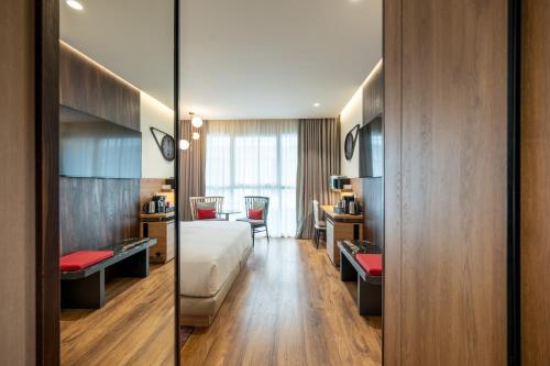 Hyatt Centric Gran Via Madrid photo 126