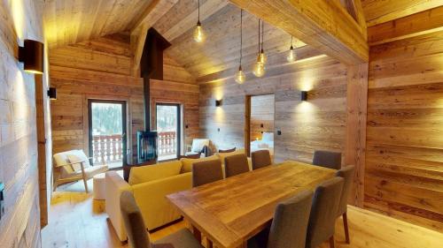 Bostan Apartment - 3 bedroom apartment in the heart of Champery