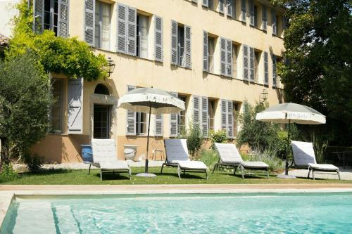 Historic House In The Heart Of Provence