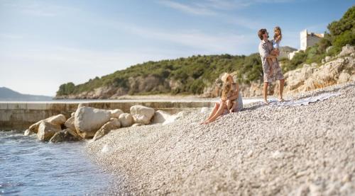 Sun Gardens Dubrovnik — Beach