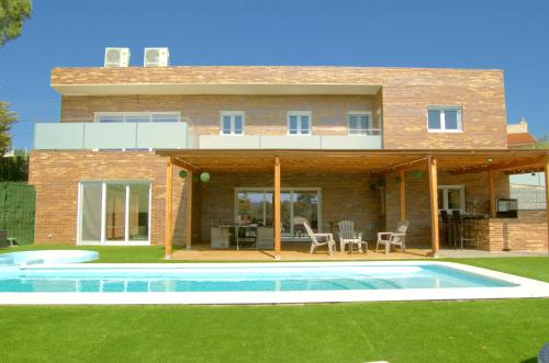 Villa Paraíso, exclusiva, todas las comodidades