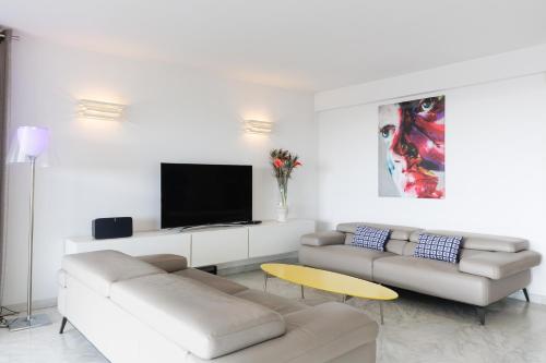 Superbe appartement à Cannes vue mer panoramique "Azura"