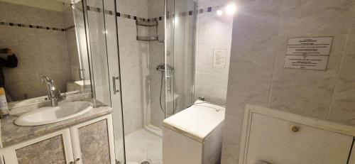 Studio 30m2 4 pers cœur de ville à 2 pas de la mer