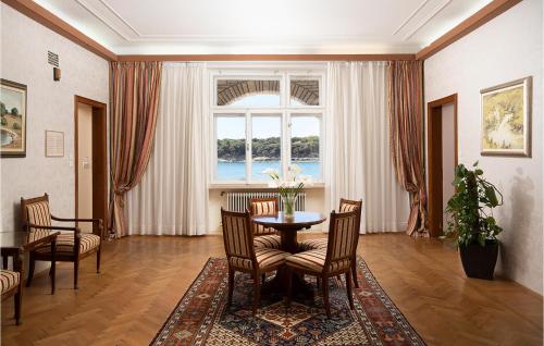 Luxurious Home In Fazana With House Sea View