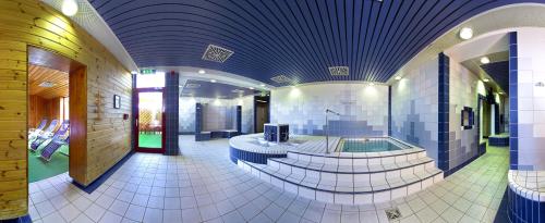 A bathroom at Hessen Hotelpark Hohenroda