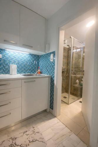 Luxury Retreat with Iconic Acropolis View Koukaki