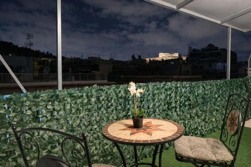 Luxury Retreat with Iconic Acropolis View Koukaki