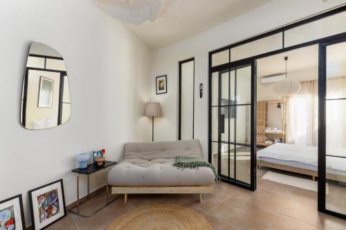 Japandi Style Flat in Thessaloniki City Center