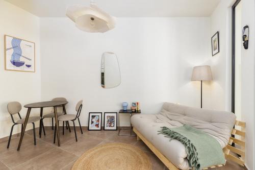 Japandi Style Flat in Thessaloniki City Center