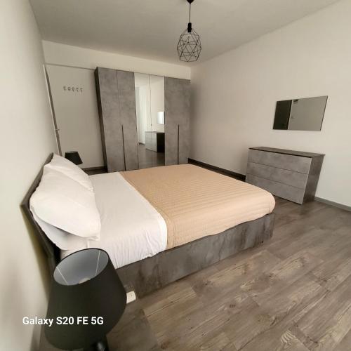 Gentile's House - Metro A a 50m diretta per il centro WiFi UltraFibra & Smart Working