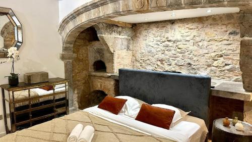 3 Maries - Studio - Traboule Old Lyon