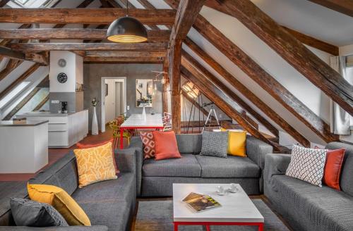 Three Bedroom Apartment with terrace Kepler-4 Art