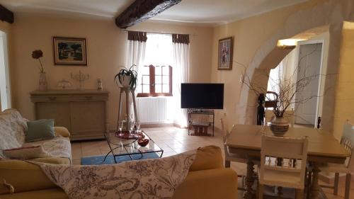 Les Roues de L'Isle - CHARMING APARTMENT