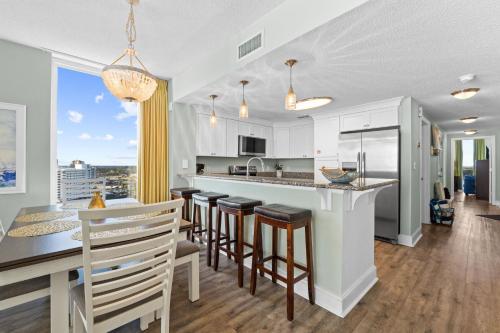 16th-Floor Corner Condo at Majestic Beach Resort w/ Panoramic Gulf Views photo 18