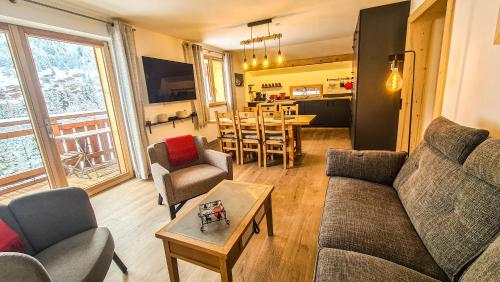 Appt la Belle Etoile - 3 chambres - Sauna - Skis aux pieds - AravisTour
