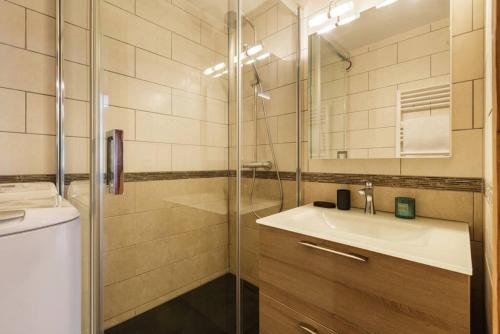 Closy Modern 4pax Pied Piste Centre Balcon Parking