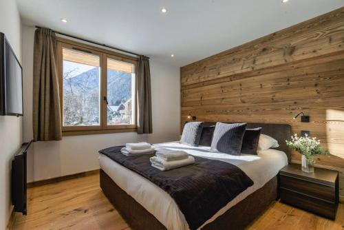 Jacaranda2 Sublime 6pax Vue MtBlanc Central Parking