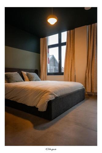 เตียงในห้องที่ La cachoire