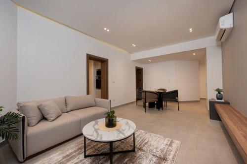 Comfort stays at Elevens #32 by Spacey - 1BR in Maadi