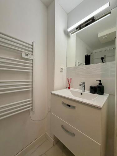 Liberté 38 - Close to Station and City Center