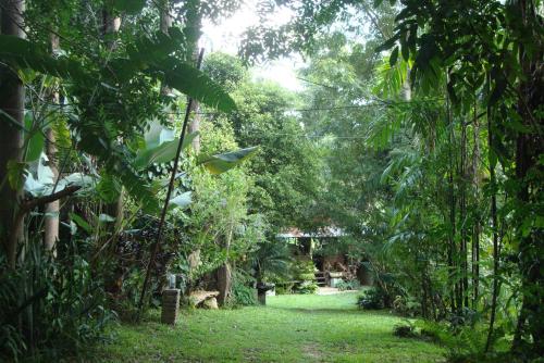 Baan Suan Jantra Home Stayにある庭