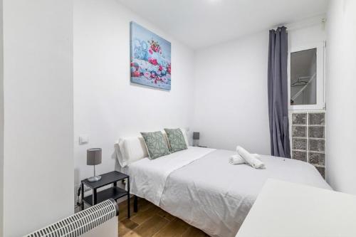 AYZ Luis Cabrera-Auto check-in property