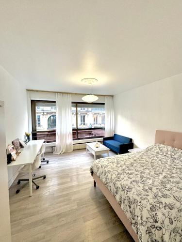 Le Berri Chic Studio-Steps from Champs-Élysées