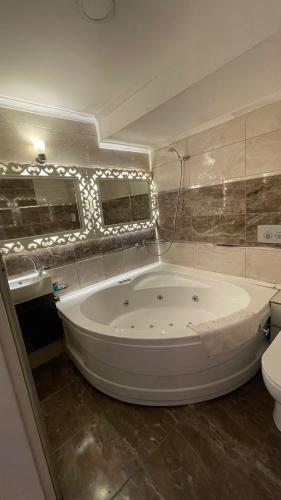 Kúpeľňa v ubytovaní Pera City Hotel