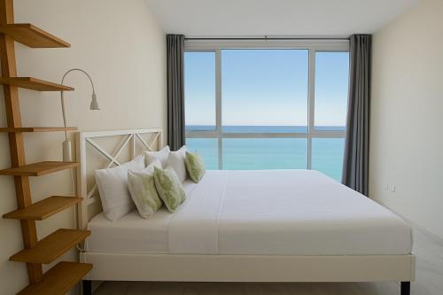 The Pearl with Private Beach Access