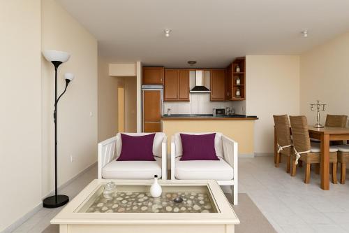 The Pearl with Private Beach Access