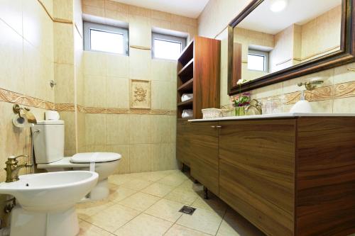 Koupelna v ubytování Garni Hotel Nevski