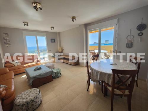Penthouse 4 Chambres, Piscine & Parking, Plage