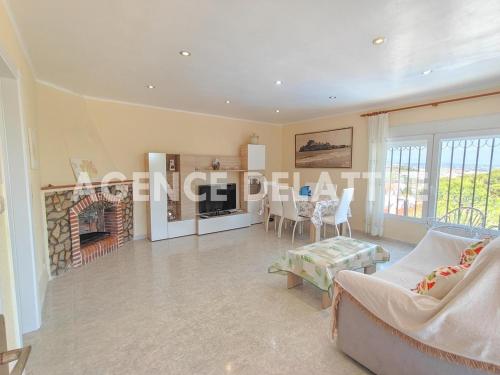 Villa ensoleillée avec piscine privée & WIFI, 3 chambres