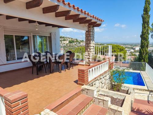 Villa ensoleillée avec piscine privée & WIFI, 3 chambres