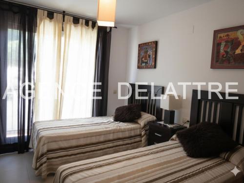 Appartement 2 chambres avec climatisation, parking, près des plages