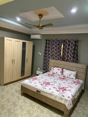 Room 18