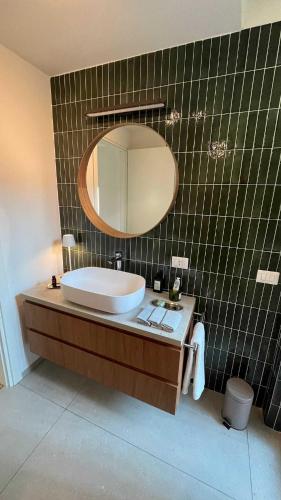 1BDR-4P apartment near the central station