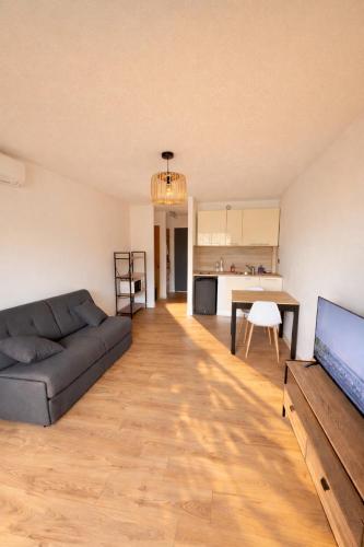 Cozy studio in Calvi Beach 2 min walk parking